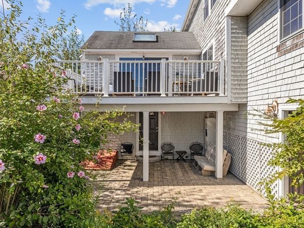 50 Harborview Rd, Hull MA 02045