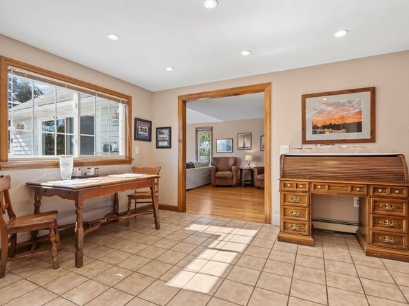 50 Harborview Rd, Hull MA 02045