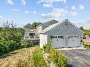 50 Harborview Rd, Hull MA 02045