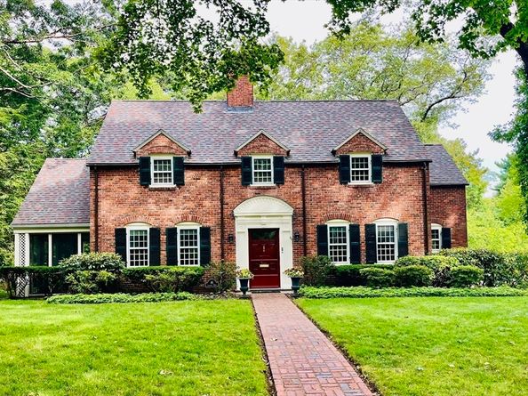 46 Lincoln Rd, Wellesley MA 02481