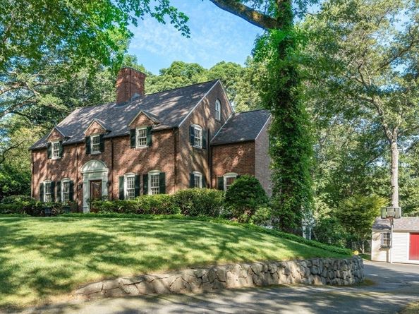 46 Lincoln Rd, Wellesley MA 02481