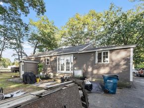 11 Nelson Ave, Tewksbury MA 01876