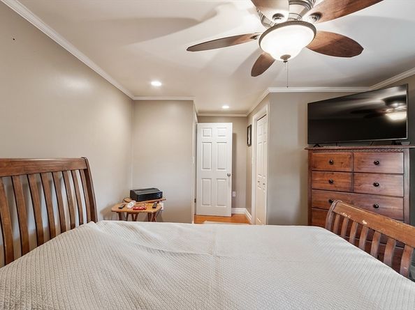 11 Nelson Ave, Tewksbury MA 01876