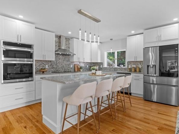 321 Albemarle Rd, Newton MA 02460