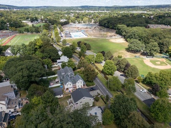 321 Albemarle Rd, Newton MA 02460