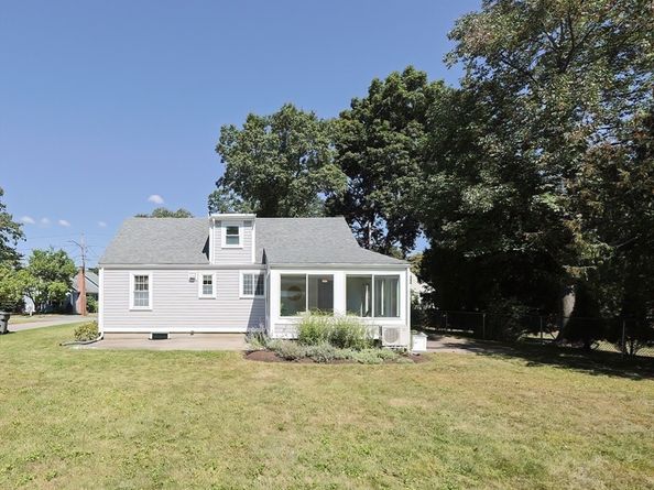 20 Magnolia Street, Framingham MA 01701