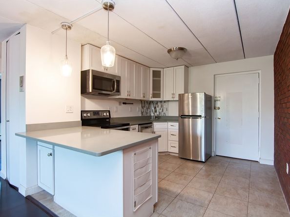 47 Homer Ave 53, Cambridge MA 02138