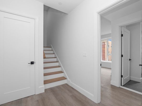 64 Alpine St 304, Boston MA 02119