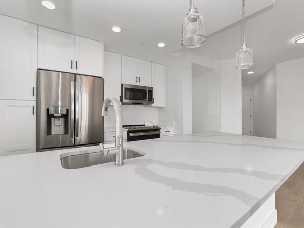 64 Alpine St 304, Boston MA 02119