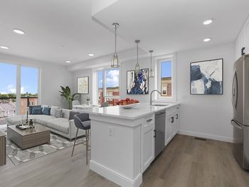 64 Alpine St