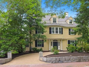 158 Brattle Street