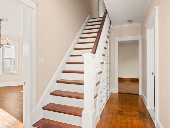 12 Burnham St, Belmont MA 02478