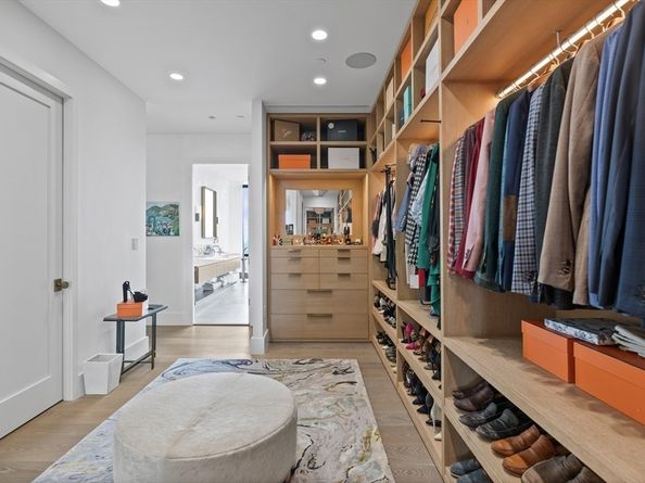 1 Franklin St PH3E, Boston MA 02110