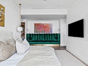 1 Franklin St PH3E, Boston MA 02110