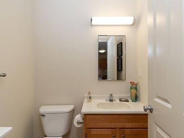 24 Cobblestone Ln 603, Gloucester MA 01930