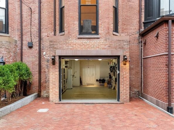 18 Marlborough St, Boston MA 02116