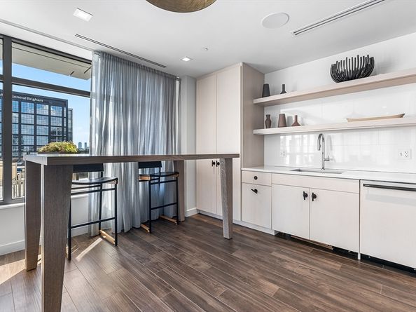 375 Canal St 1103, Somerville MA 02145