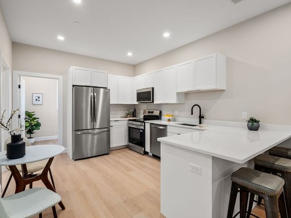 7 Cross St 302, Wilmington MA 01887
