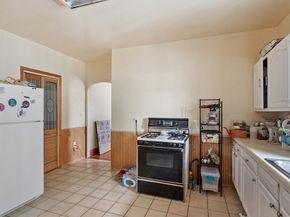 11 Mattson Ave, Worcester MA 01606
