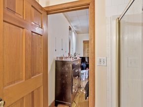 11 Mattson Ave, Worcester MA 01606