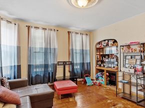 11 Mattson Ave, Worcester MA 01606