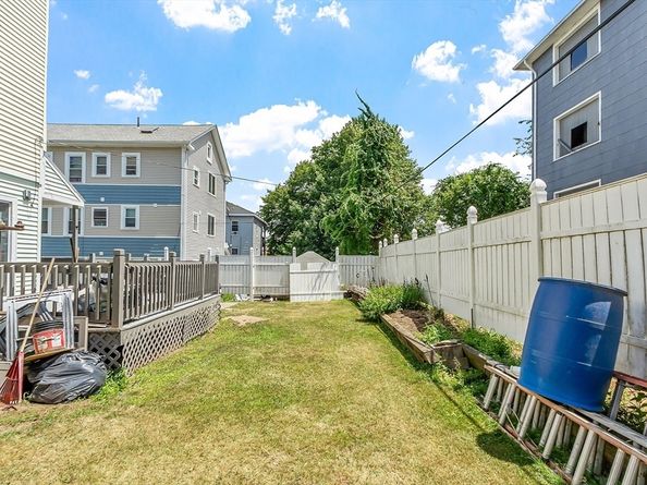 11 Mattson Ave, Worcester MA 01606