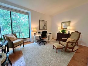 65 Grove St 445, Wellesley MA 02482