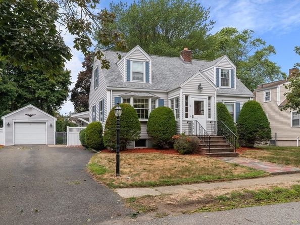 16 Breakheart Road, Saugus MA 01906