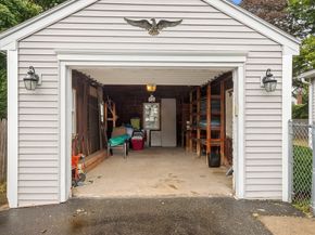 16 Breakheart Road, Saugus MA 01906