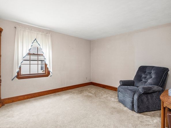 16 Breakheart Road, Saugus MA 01906