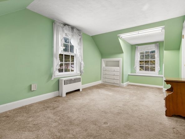 16 Breakheart Road, Saugus MA 01906