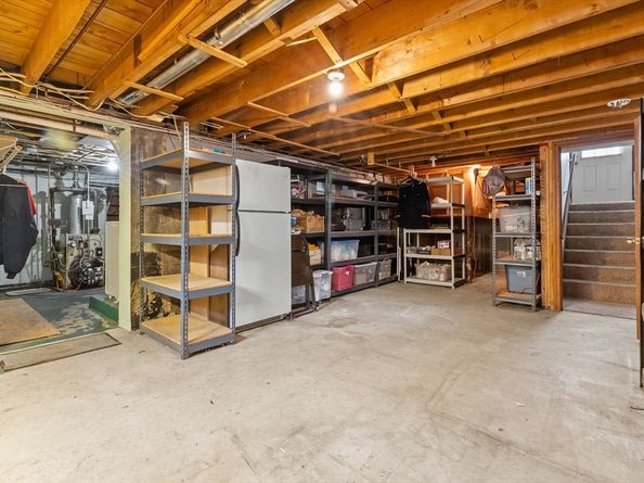 16 Breakheart Road, Saugus MA 01906