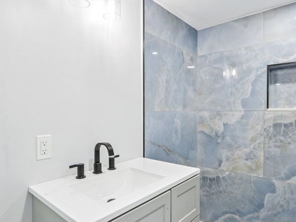 410 Ferry St, Malden MA 02148