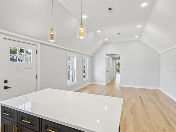 410 Ferry St, Malden MA 02148