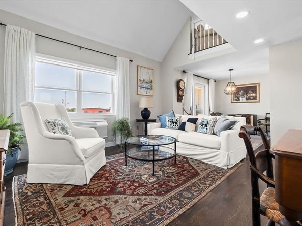 117 Water St 28, Beverly MA 01915