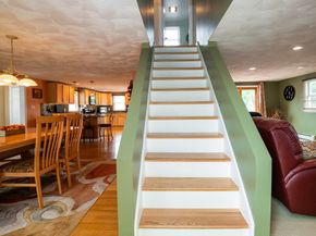 12 Ronny Terr, Peabody MA 01960