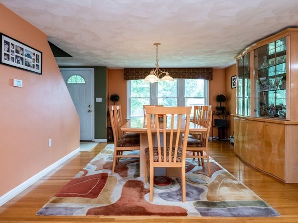 12 Ronny Terr, Peabody MA 01960