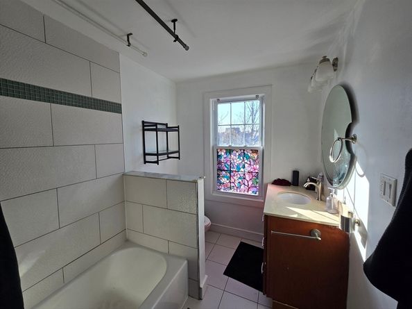2 Mount Pleasant Pl 2, Boston MA 02119