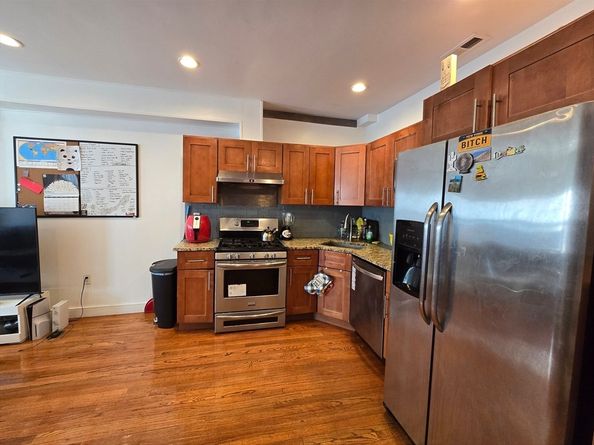 2 Mount Pleasant Pl 2, Boston MA 02119