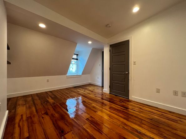 2 Mount Pleasant Pl 2, Boston MA 02119