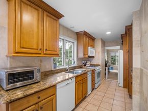 3901 Knightsbridge Close 3901, Worcester MA 01609