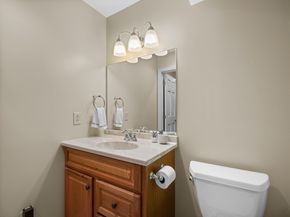 3901 Knightsbridge Close 3901, Worcester MA 01609