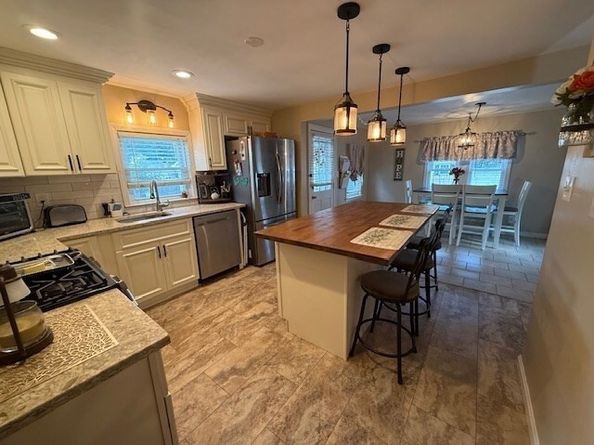 44 Oak Street, Billerica MA 01862