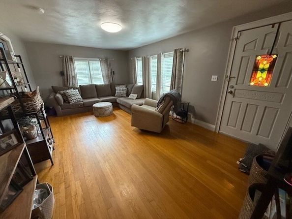44 Oak Street, Billerica MA 01862