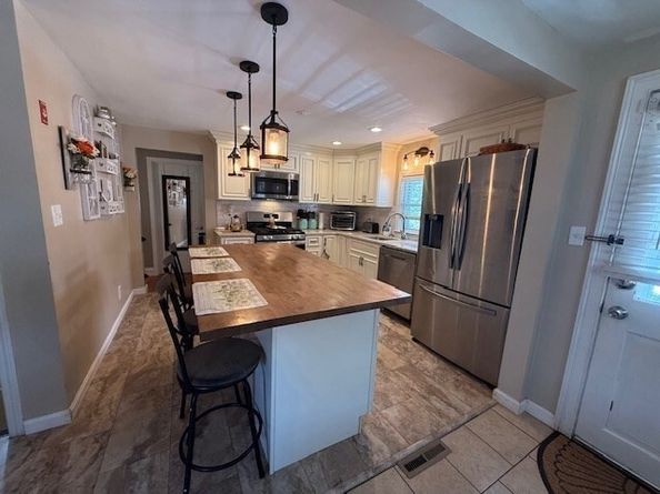 44 Oak Street, Billerica MA 01862