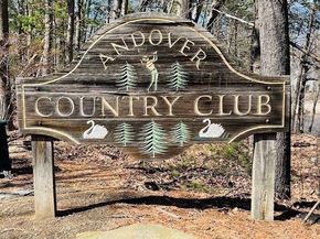 11 Scotland Dr, Andover MA 01810