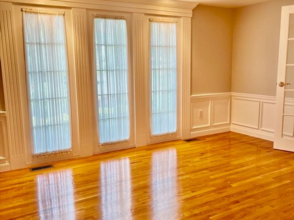 11 Scotland Dr, Andover MA 01810