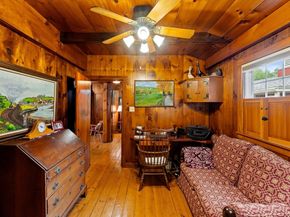 17 Moorings Way, West Brookfield MA 01585