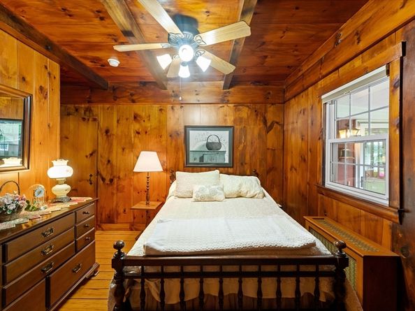 17 Moorings Way, West Brookfield MA 01585