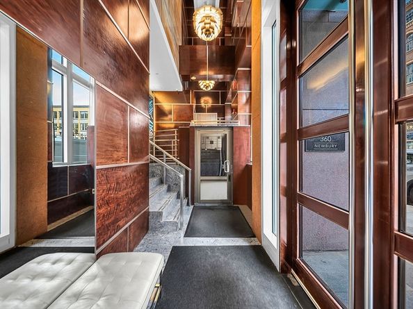 360 Newbury Street PH807, Boston MA 02115